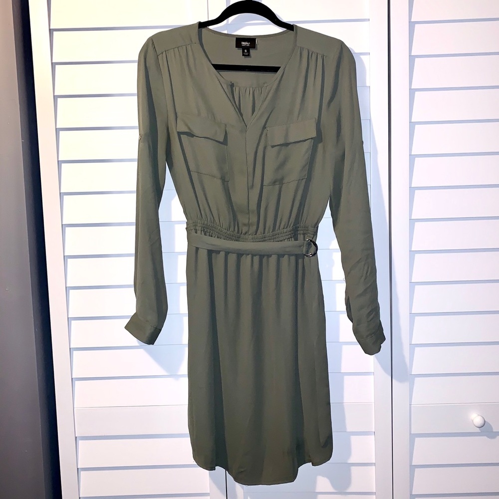 Flow belted dress